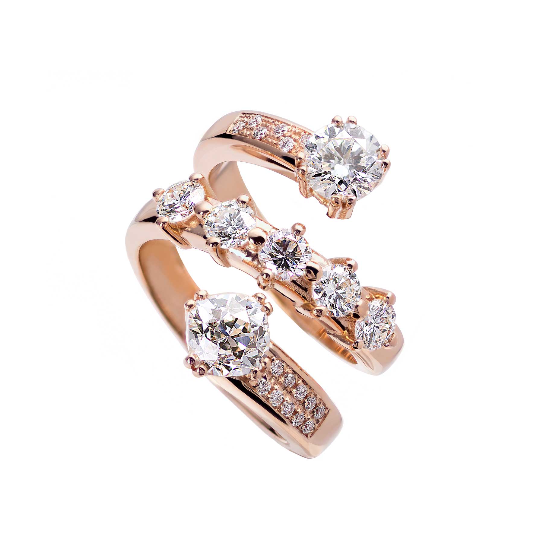 anello oro rosa e diamanti contrariè
